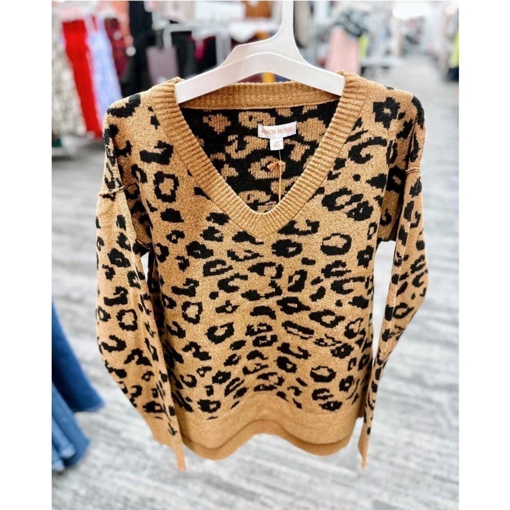 Women's V-Neck Pullover Sweater - Knox
Rose Camel Brown new